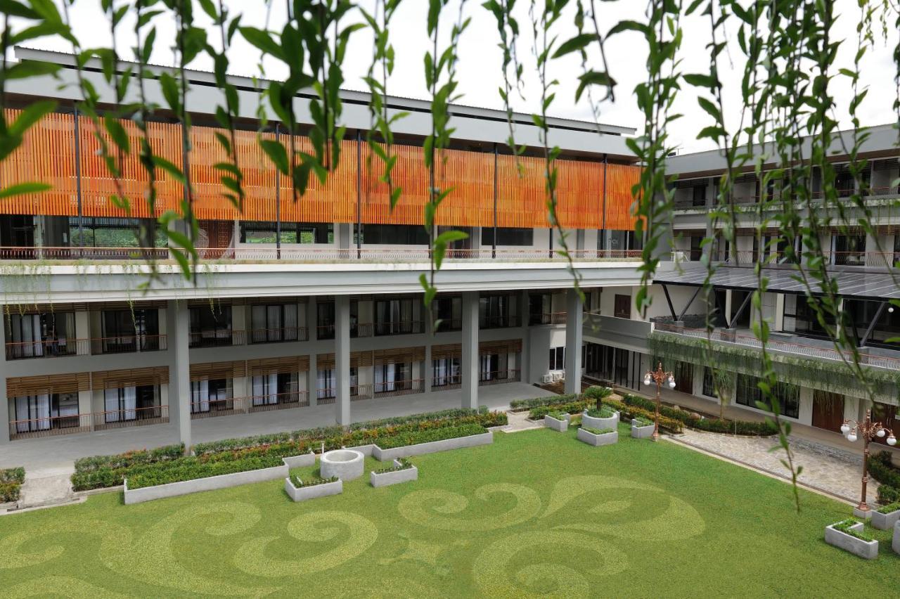 Fox Harris Hotel & Convention Banjarnegara 外观 照片